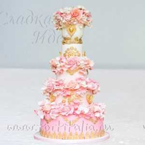Торт на свадьбу «Цветочный фонтан»